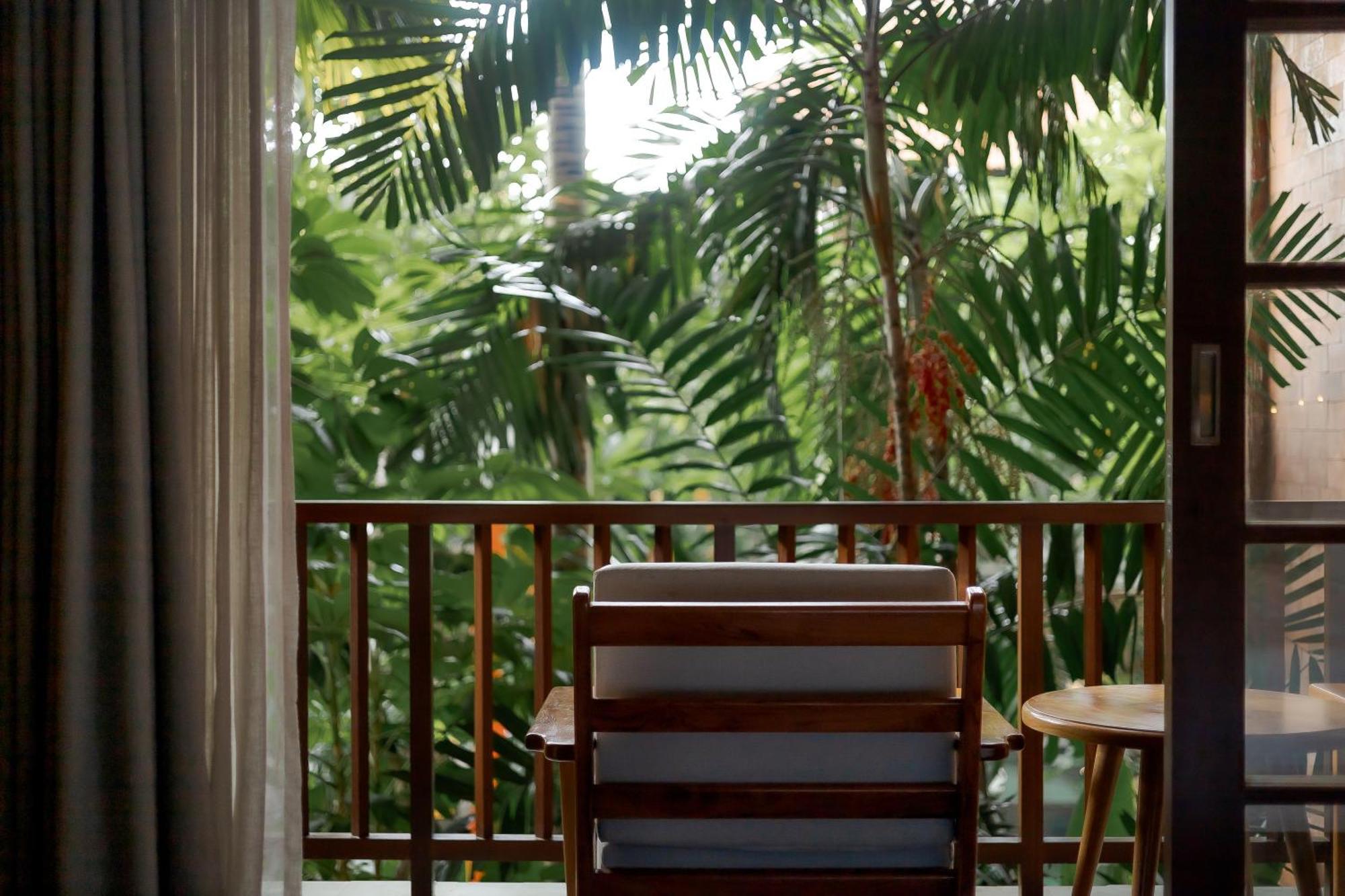 Fourteen Roses Boutique Hotel, Kuta Legian  Exterior photo
