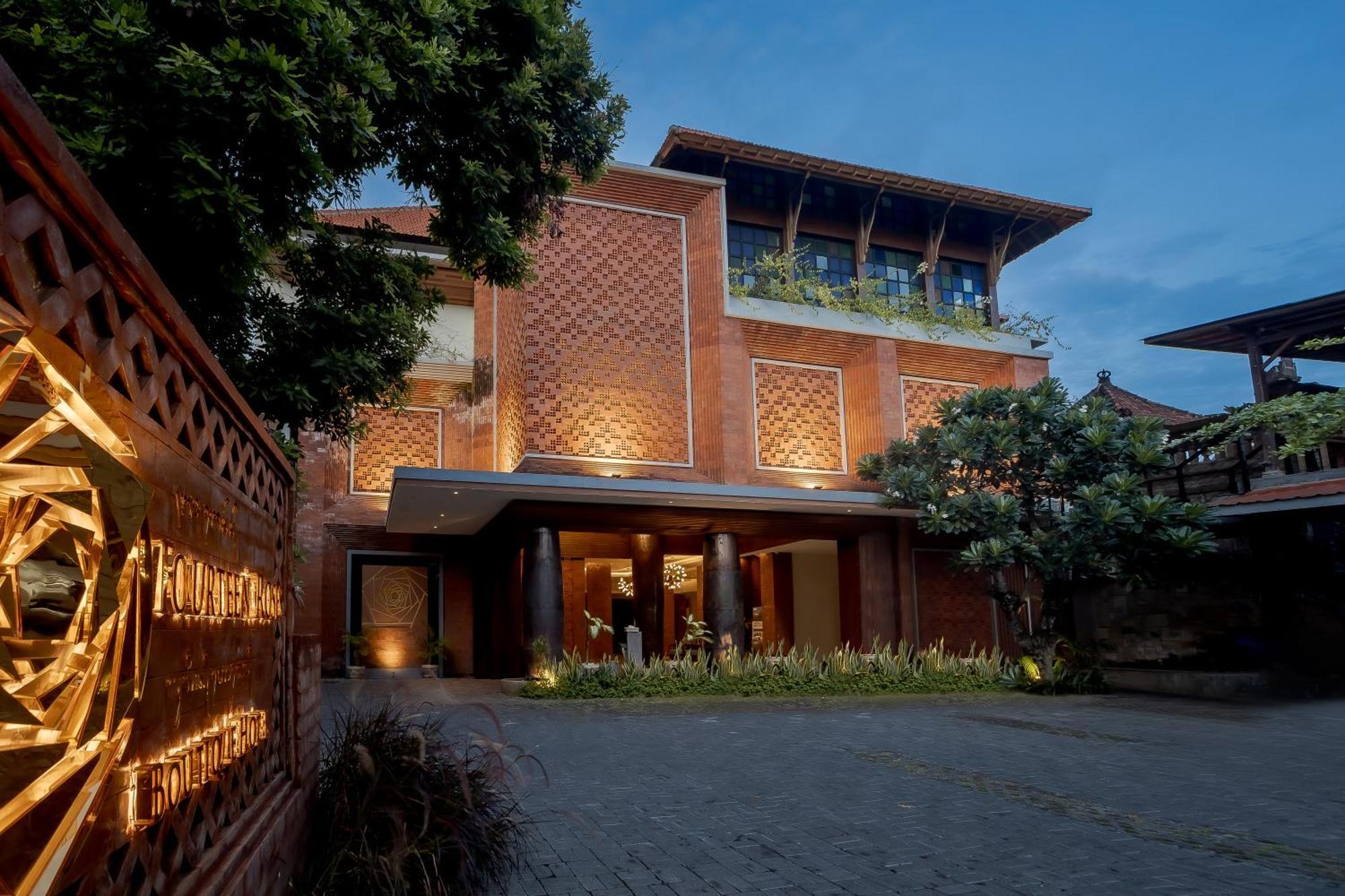 Fourteen Roses Boutique Hotel, Kuta Legian  Exterior photo
