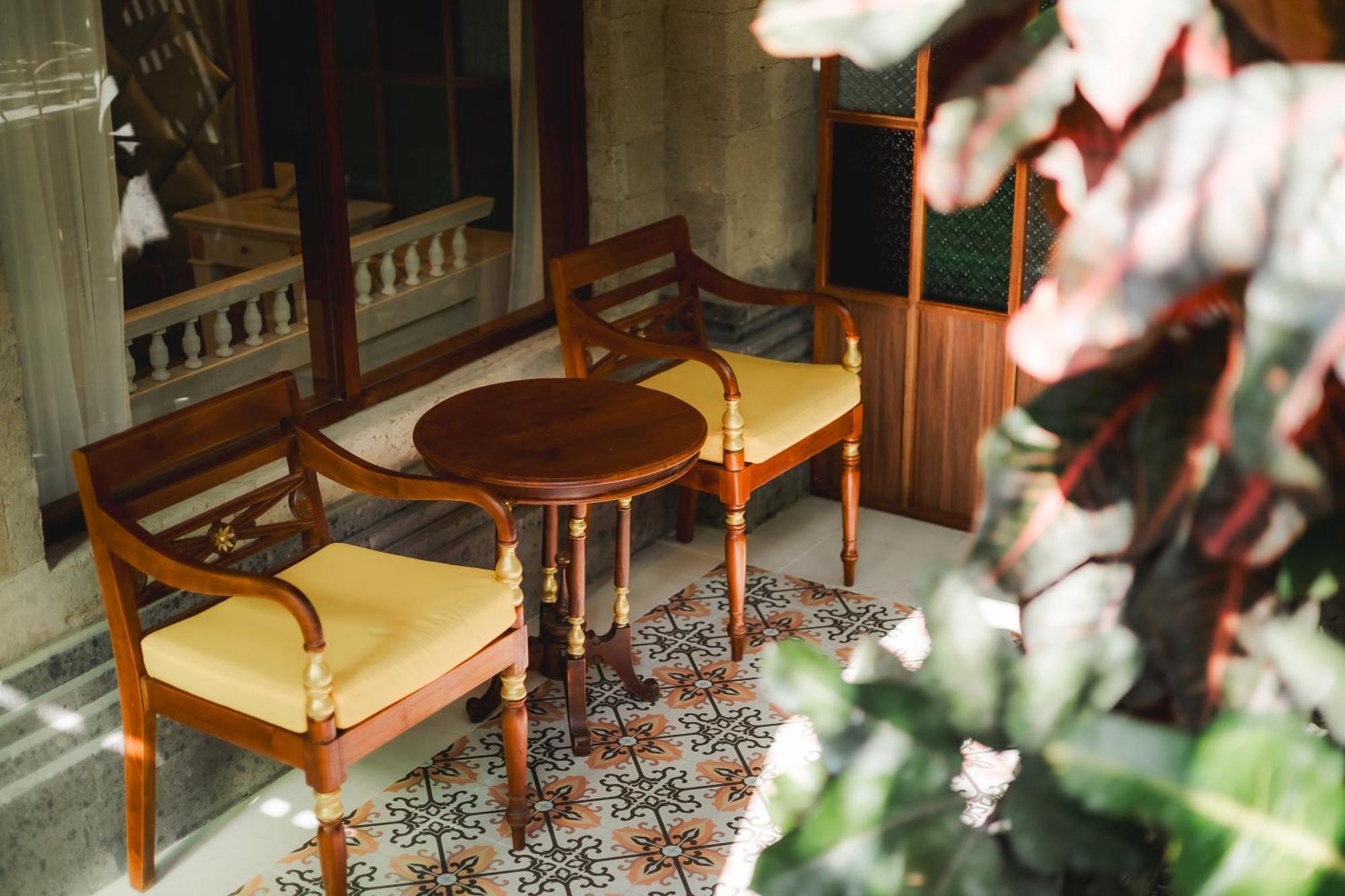 Fourteen Roses Boutique Hotel, Kuta Legian  Exterior photo